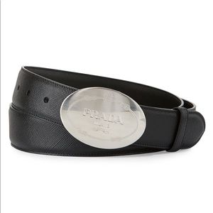 Prada round logo belt!